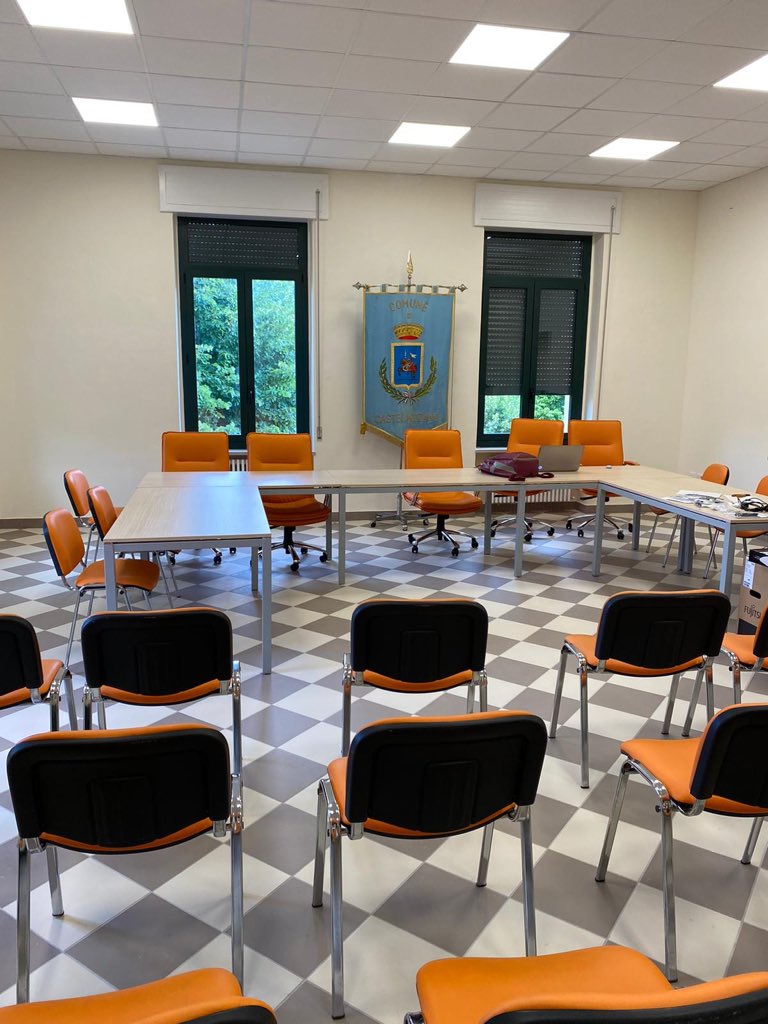 NicolaValluzzi's tweet photo. Ancora poche ore e la nuova “Casa” di tutti i Castelmezzanesi sarà aperta. Una scelta riconoscente per restituire vita ad uno dei palazzi più belli  e memoria ad uno figli più illustri e generosi di Castelmezzano 
Conte #AntonioCampagna https://t.co/Uz9yDJjk55