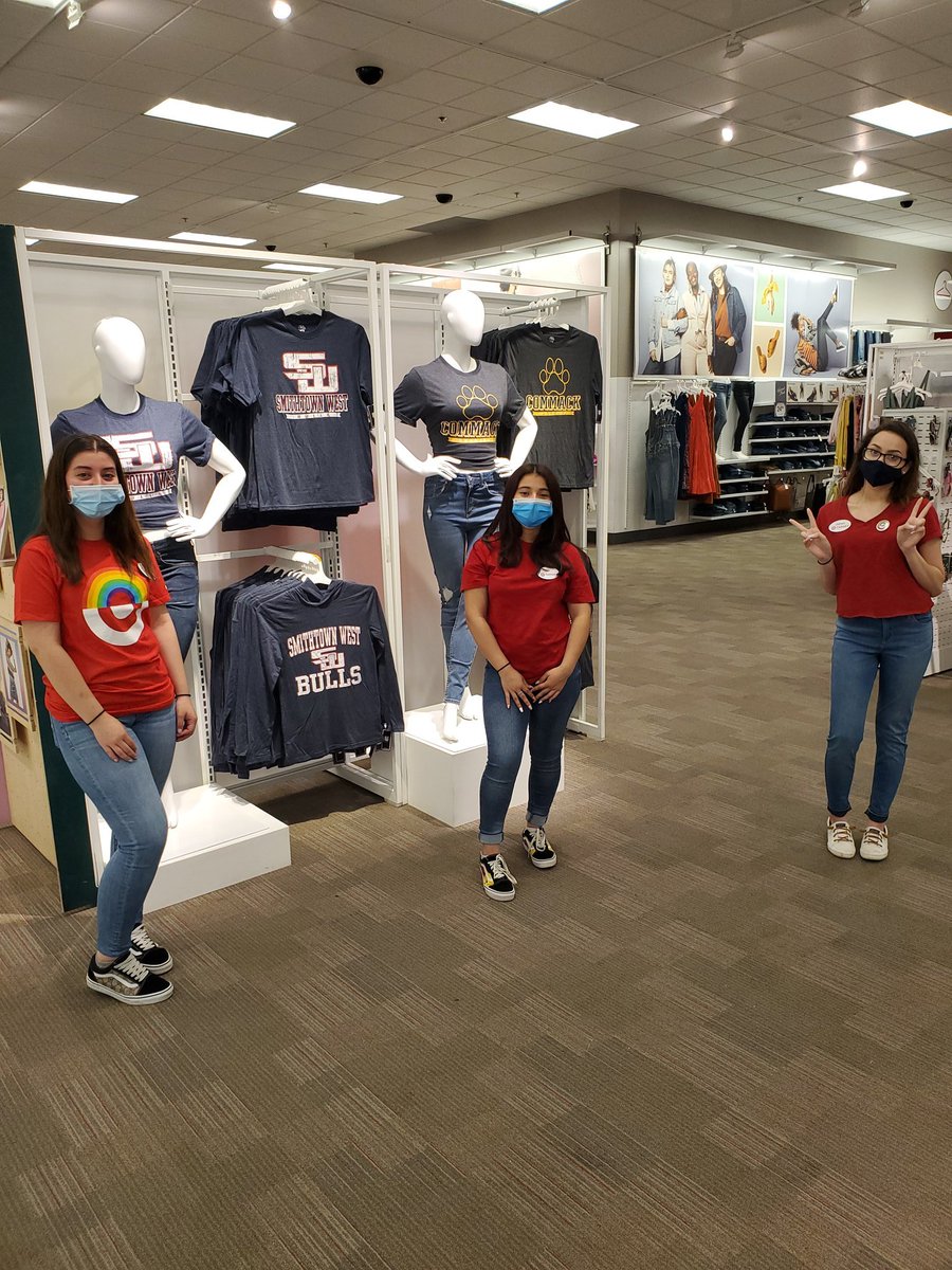 What better way to flex and fill than to celebrate some of our '20 High School Graduates!!! Congrats guys! 👨‍🎓🎓👩‍🎓