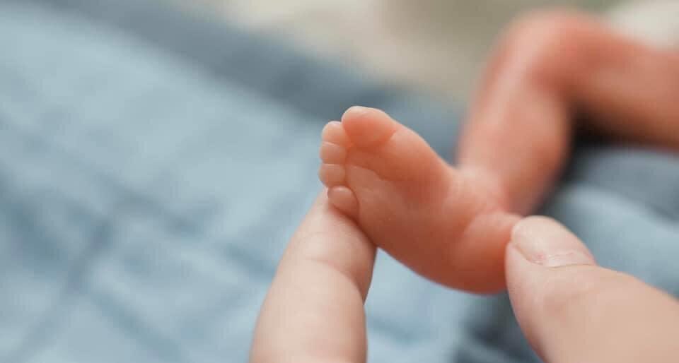 22Matters's tweet photo. How beautiful &amp; perfect is this baby boy? Baby Oakland, born at 22 weeks in Australia on 3/31/20 weighing 1 lb 3 oz. He was denied life saving measures. He lived 11 minutes &amp; mom &amp; grandma begged for medical interventions. Doctors refused bc he wasn’t 23 weeks. #TwentyTwoMatters https://t.co/M18gS72l3h