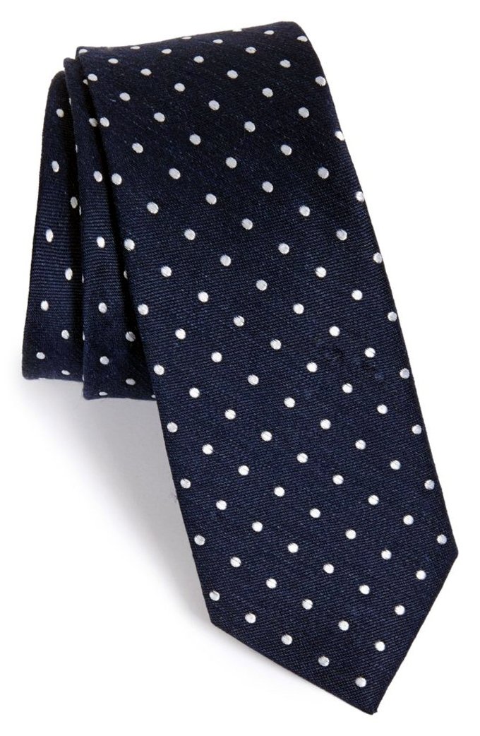 CockroachTo's tweet photo. Bought this new tie the other day. And I don't know if it is alright or not...The design is a bit crazy looking, might get the looks from other cubicle's! 🪳💼 https://t.co/kxKFr8PicZ