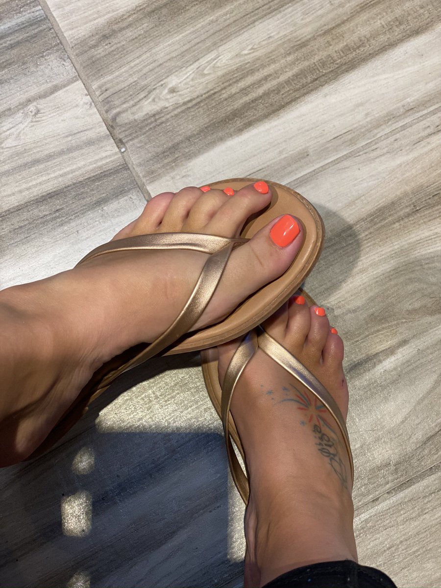 Hot wife feet