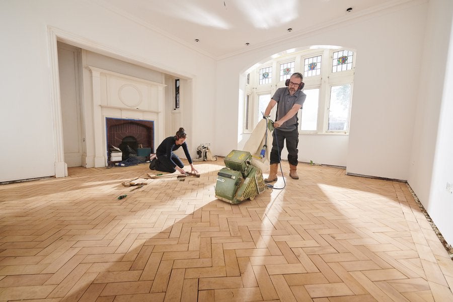 DezMerri24's tweet photo. Renovating your home takes a lot of work; this is why it's smart to hire help. #renovatingtips #homeownership https://t.co/nAXYJlq1a9 https://t.co/5iv4smcGPe