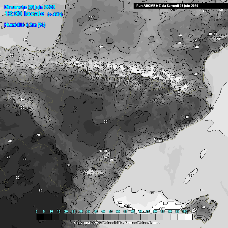 MeteoAdM's tweet photo. 👉I tot plegat amb vents que continuaran 🌬️ de component marítim mantenint la humitat elevada i per tan la sensació de #xafogor #Batec @FoscaClara @epicjoan1 #juny2020 #28juny2020 #estiu2020 https://t.co/ZYFNzempLt