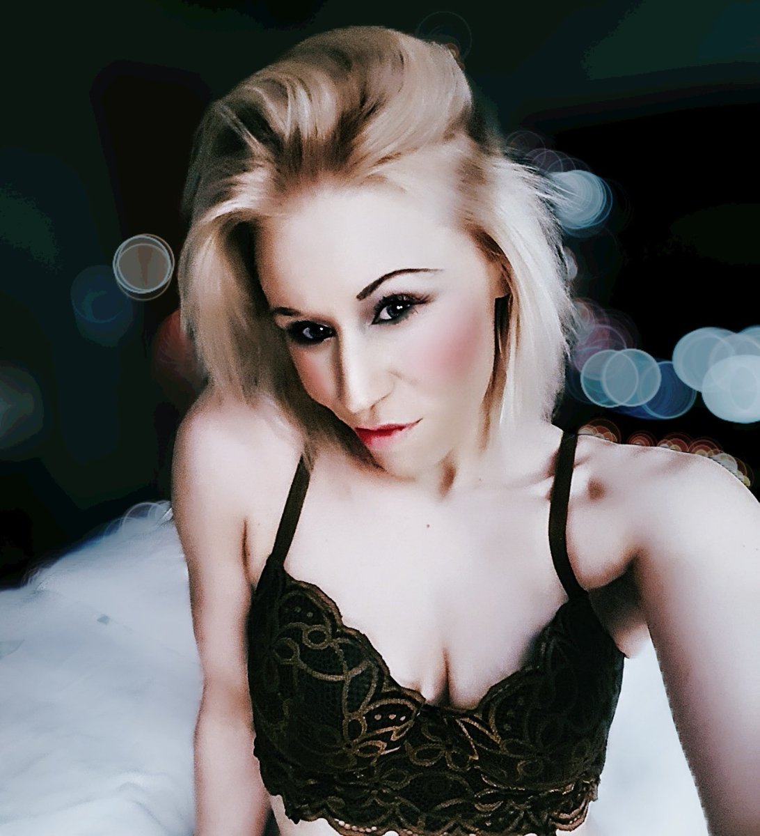 I am available now in Santa Barbara, California, United States! Text me for the details (480)630-5354

Mariah Monroe