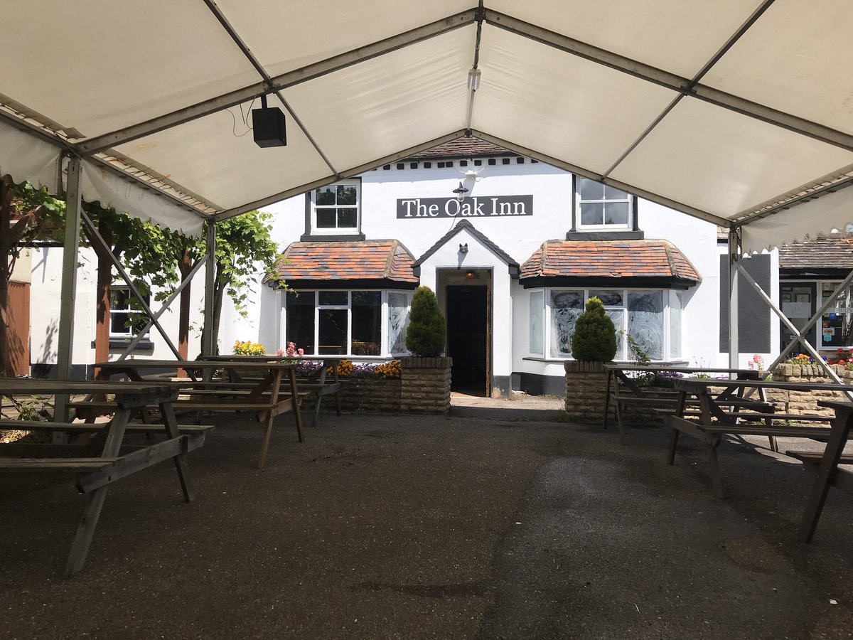 TheOakInn1's tweet photo. We’ve installed a large tent to the front of the pub with 14 benches all spaced apart. There will be portaloos outside and drinks can be ordered to the table from an app which you’ll be informed of when you arrive!!🍺🎉#PubsReopening @WorcsHour #SocialDistancing https://t.co/mQxf5u7WLZ