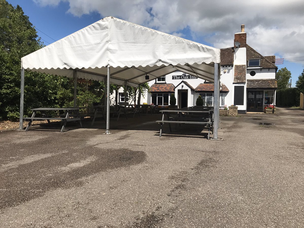 TheOakInn1's tweet photo. We’ve installed a large tent to the front of the pub with 14 benches all spaced apart. There will be portaloos outside and drinks can be ordered to the table from an app which you’ll be informed of when you arrive!!🍺🎉#PubsReopening @WorcsHour #SocialDistancing https://t.co/mQxf5u7WLZ