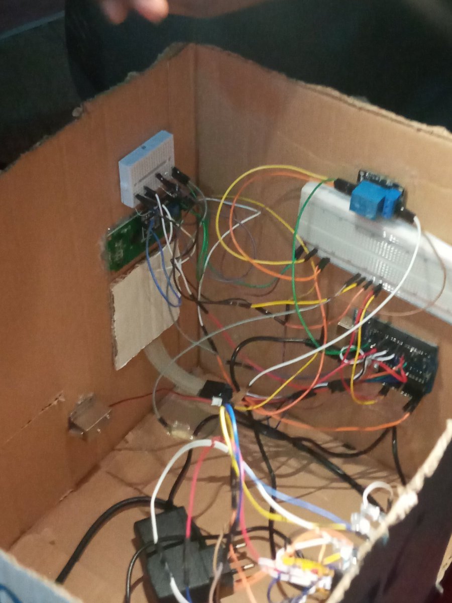 L'apprentissage par la pratique est la meilleure voie pour la compréhension. Notre partenaire ITMA l'a compris, c'est pourquoi, nous sommes fier de les aider à former des ingénieurs utiles.