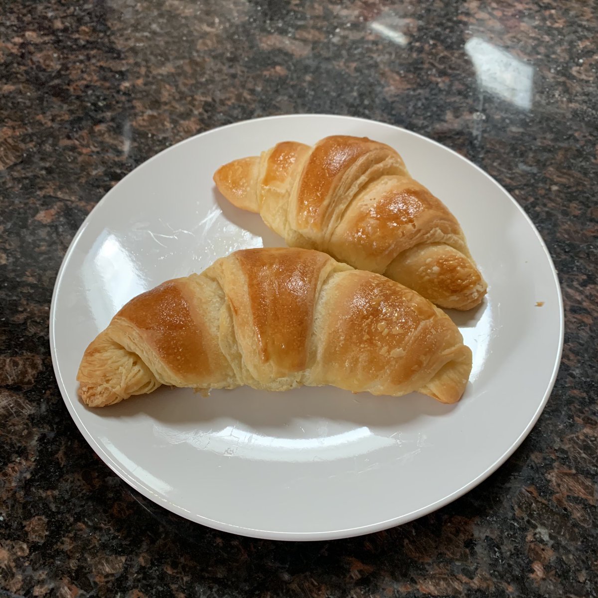 And they are ready. Two days of levain, poolish, lamination, chilling, and rolling have resulted in these - actually three dozen of them! 
.
.
.
#foodie #baking #croissant #breakfast #foodphotography #delicious #huffposttaste #food52 #foodporn #buzzfeedfood  @kingarthurflour