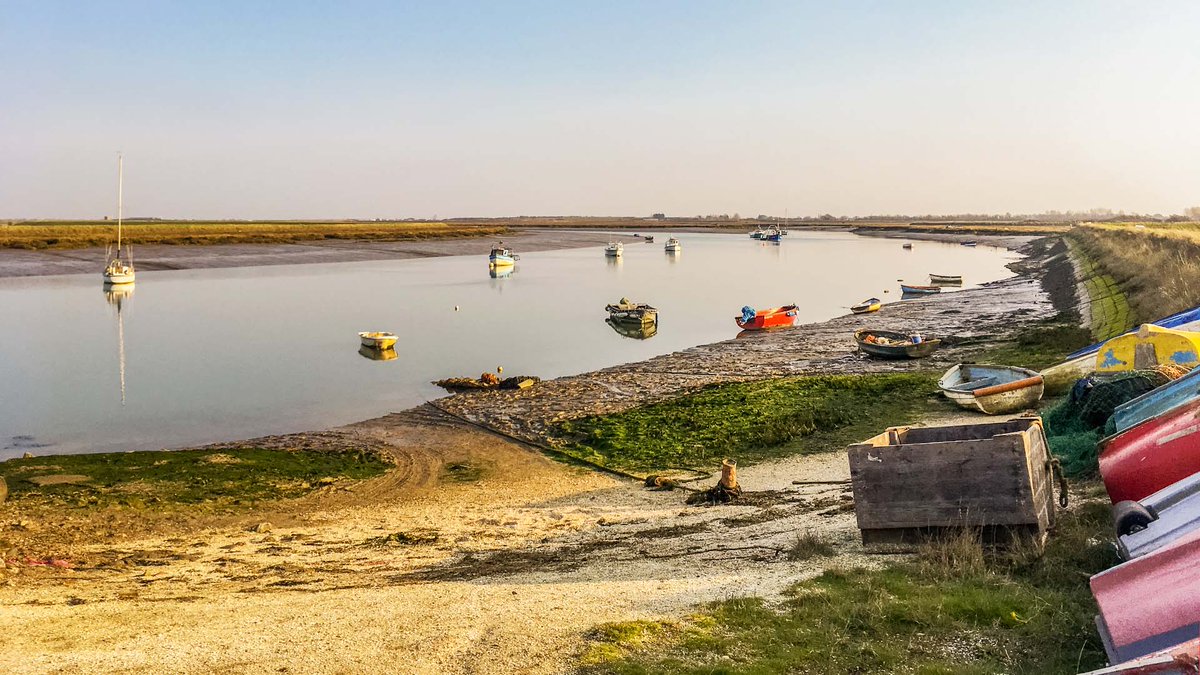 EnglandPath's tweet photo. Creek hard.
📍 Barling Creek, Barling, Rochford, Essex
#BarlingCreek #Barling #Essex #roachhard #Englandcoastpath #Rochford #RiverRoach #wildessex @ThePhotoHour @Essex_CC @VisitEssex @EssexWildlife @RochfordDC @england_coast @BBCEssex https://t.co/xl32Vgq9jw