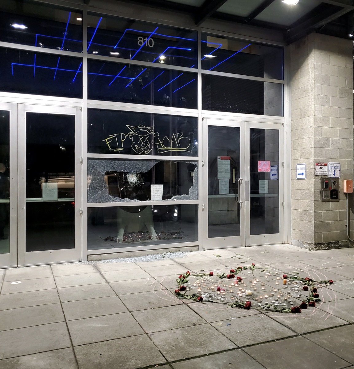 realmikesolan's tweet photo. Five nights in a row @SeattlePD #WestPrecinct has been probed. Security cameras have been broken &amp; windows breached by #criminals. How are we to protect this #community facility w/out less lethal tools @SeattleCouncil? https://t.co/XnKj71r5lL #police https://t.co/6MUqhbYJQ6