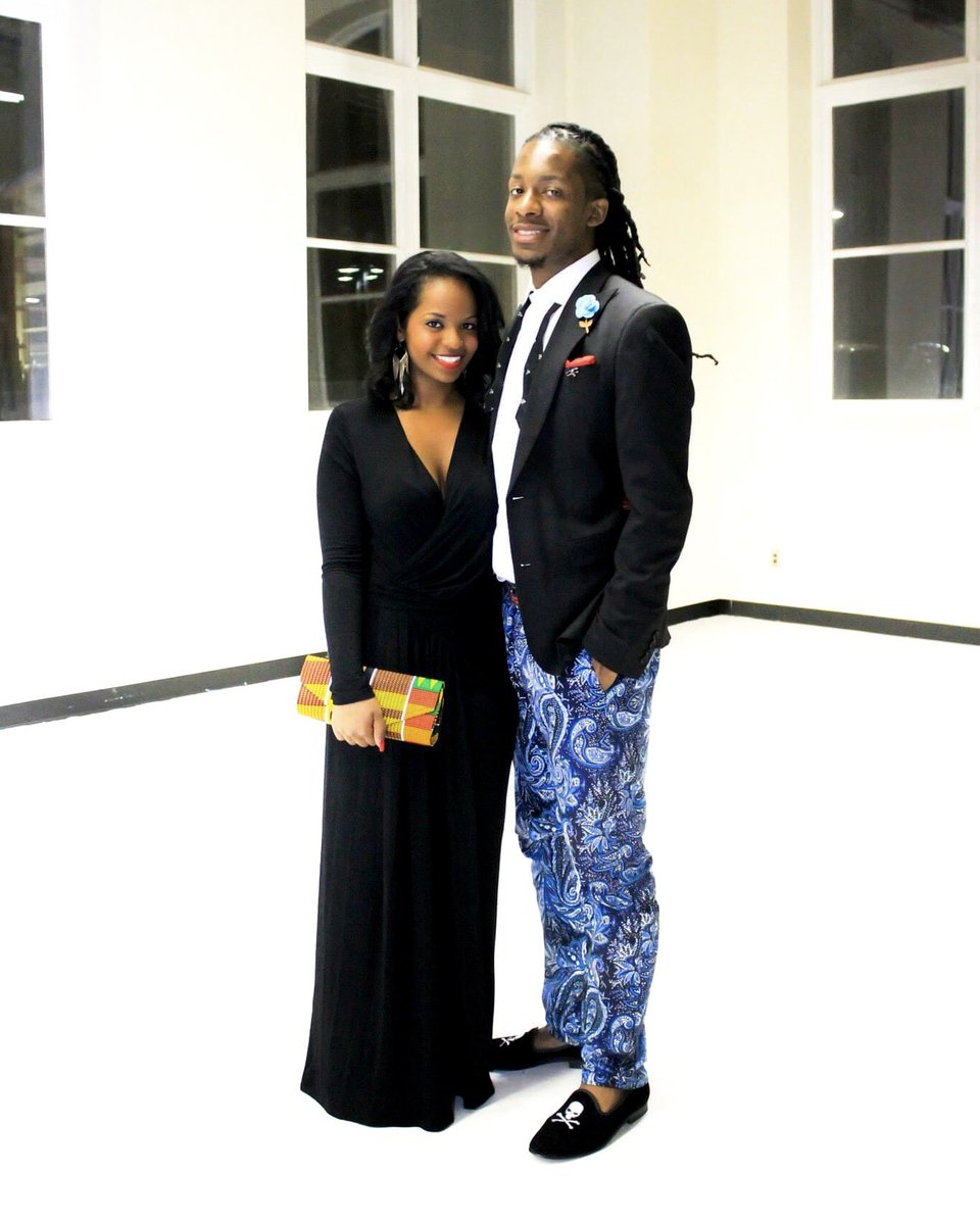 ABevyInc's tweet photo. #ABevy10Years: One of the most popular questions we used to receive about IYS was, βdo I have to bring a date?β. The answer has always been no, but you never know where the future will lead you if you do decide to bring one. #IYS14 #ABevyThrowback https://t.co/uVWkfnIbjl