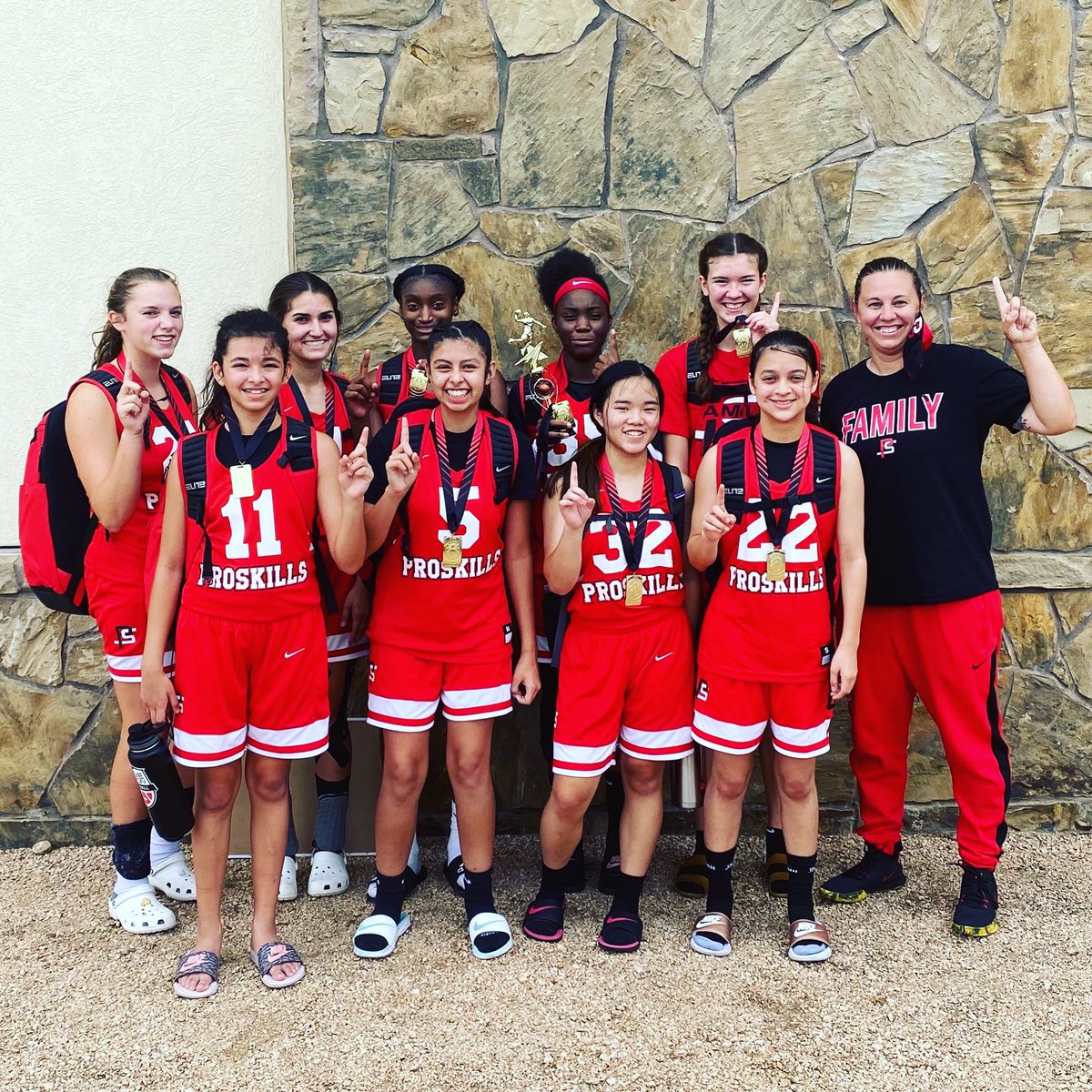 SAFutureEast's tweet photo. 1st tournament back for our MS girls after a long layoff and we get the Dub in the ‘Ship ‼️🏀🔴⚫️🥇🏆 #StayedReady #OnAMission #BeAboutIt @ProSkillsATX @ProSkillsEYBL @ProSkillsGBB https://t.co/1yJcNvn6eh