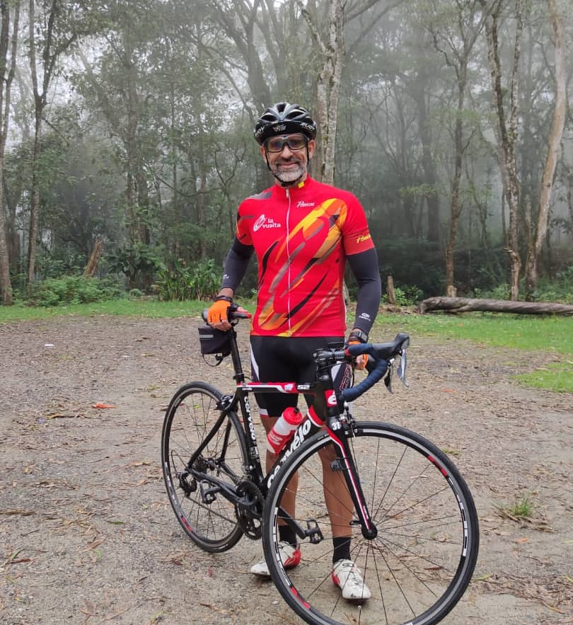JoseSotillo_Tri's tweet photo. Sabado de entrenamiento hasta mas alla de El Junquito por la carretera de Mamera #comandotri #triatlon #triathlon #inversionesglobal1411 #triathlontraining #sumandokilometrosdecalidad #purosport #sanoyenforma #vidasaludableyactiva https://t.co/xeRUEL5PUb