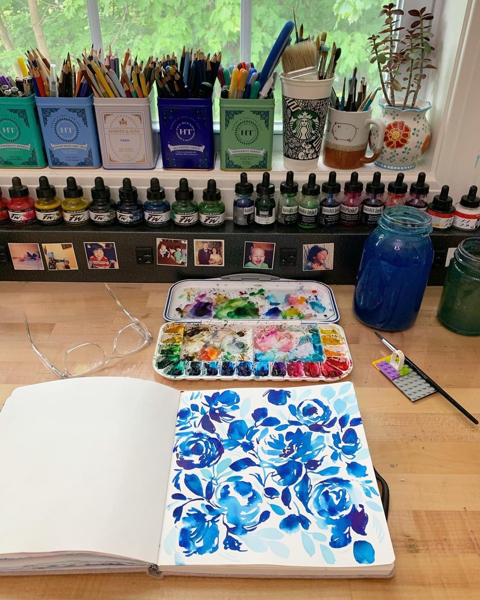 BindersArt's tweet photo. There's just something about getting to see art and the tools used to create it. Beautiful Work! @joycharde
.
Friday florals.
#bindersart #arteveryday #artwillsavetheworld #messterpiece #makeyourmessterpiece #makeittakeit #atlanta #atl #beltline #pcm #poncecitymarket #buckhead https://t.co/ynPWALROVu