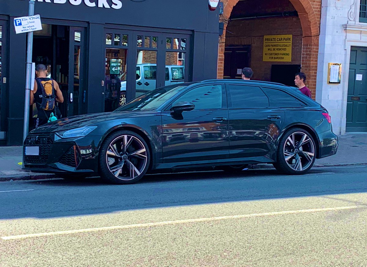 Spotted while out and about - this RS 6 looks so good! 😍 #audi #audisport #cargoals #audirs6 #RS6 #audiRS