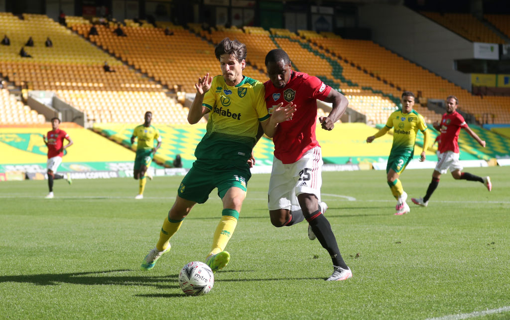 vumaSPORT's tweet photo. #FACup - FT: Norwich City 1-2 Manchester United
A late goal from Harry Maguire in the Extra-Time sends Man United through to the Semi-finals.
#NORMU https://t.co/By1lHVwopL