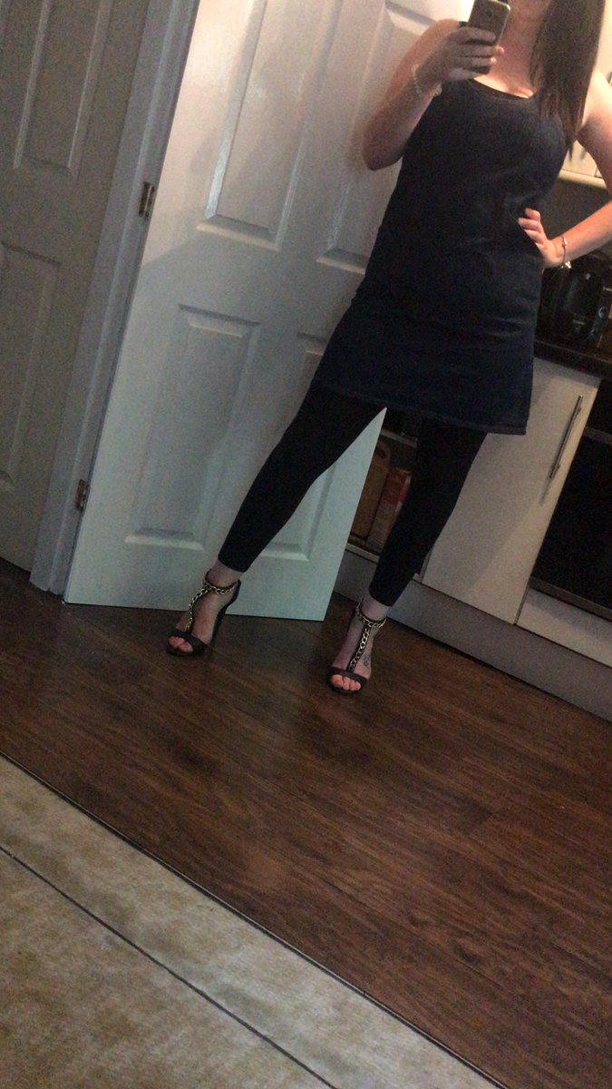 Booty_licious0's tweet photo. @HeelsGirls https://t.co/wCLF5UB5TD