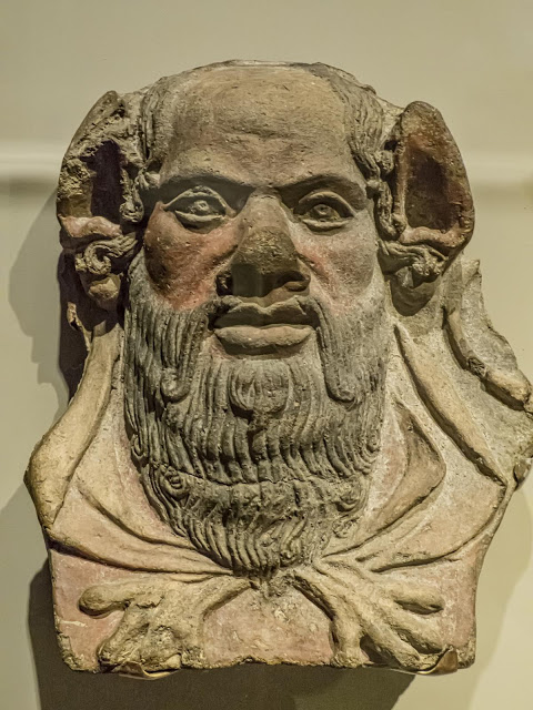 Sarah404BC's tweet photo. The use of the #antefix on #Greek, #Etruscan and #Roman architecture https://t.co/WEiAkDPgaX