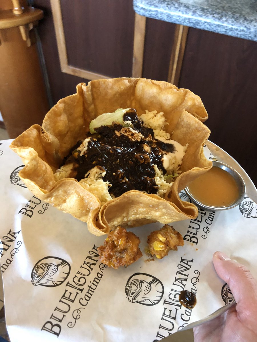 thiscruiselife's tweet photo. Who else has enjoyed a delicious @CarnivalCruise #BlueIguanaCantina burrito or burrito bowl? My go-to order: “bowl, rice, chicken, black beans, peppers, corn, lettuce, extra roja and sour cream.” And then a side of the delicious habanero salsa from the #salsabar! #cruisefood https://t.co/RS2v49lpdw