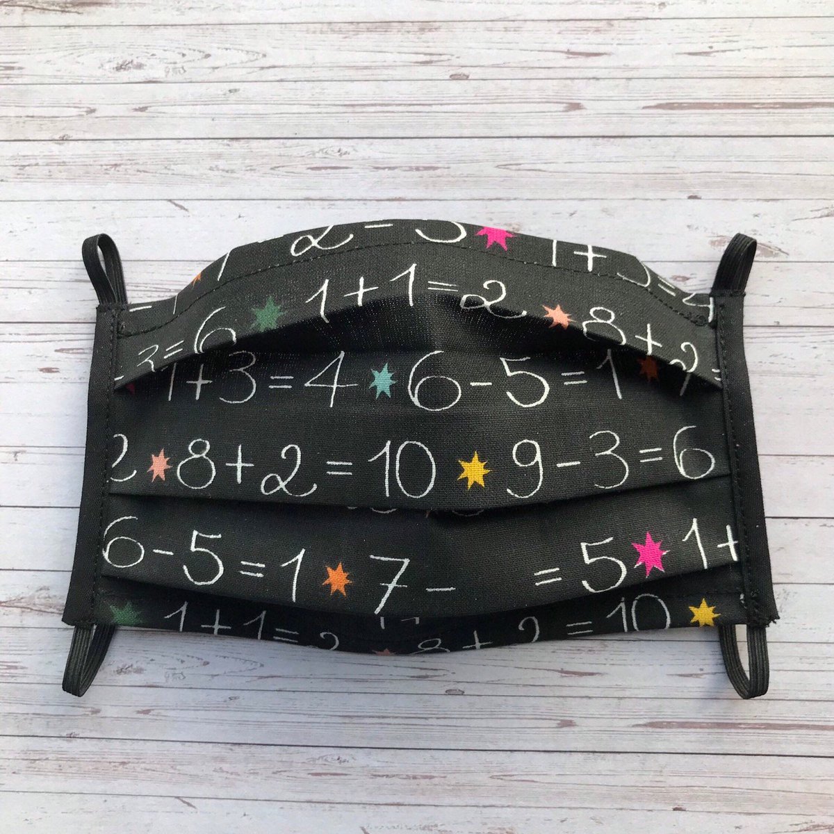 etsy.me/3eEoOc9
#Reusablemasks #Reusablefacemasks #CottonMask #Teacher #Maskenpflicht #etsy #Masksforsale #Mathematics