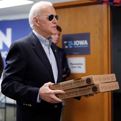 A Joe Biden & Kamala Harris Thread: A Case Study in Simpaticoness.  #KamalaHarrisForVP 1) They’ve each carried two pizza pies