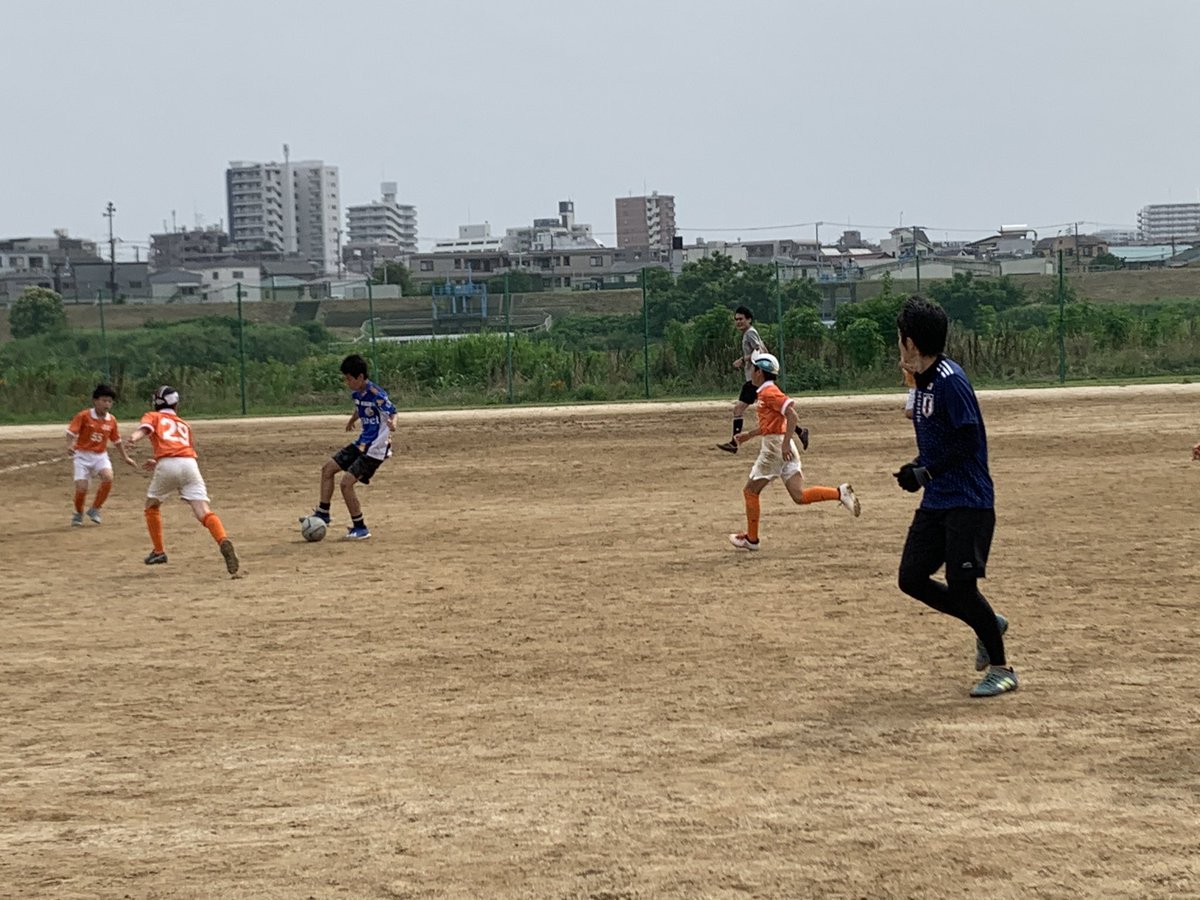 久しぶりの親子サッカー大会！
春秋でやってますが、台風＆コロナの影響で昨年秋はできませんでした。
大きな怪我もなく、みんなが思いっきり走り回って、楽しんでくれました😊