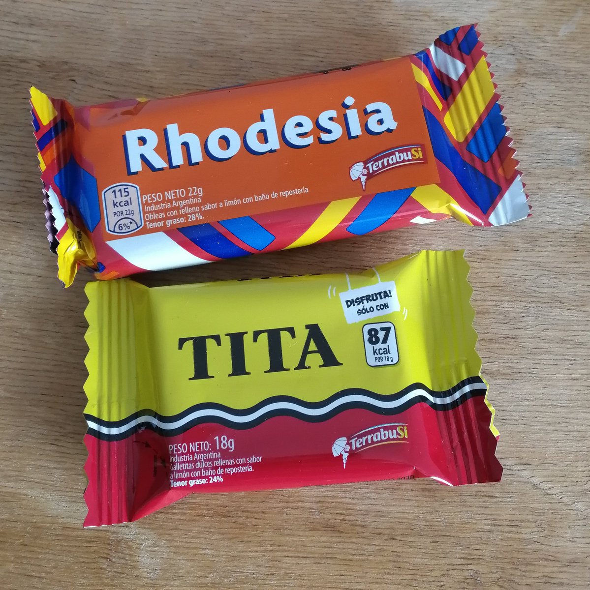 Necesito comprobar una teoria. Cual te gusta mas???...

Like: Rhodesia
RT: Tita