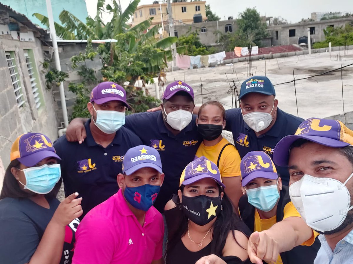 TomasSanchezRD's tweet photo. La Juventud Pledeista así como @DaniloMedina Y @Gonzalo2020RD  esta en la calle.

#aTrabajar 
@JPLD_SDO 
@margaritacdf https://t.co/q6ONXtZLb7