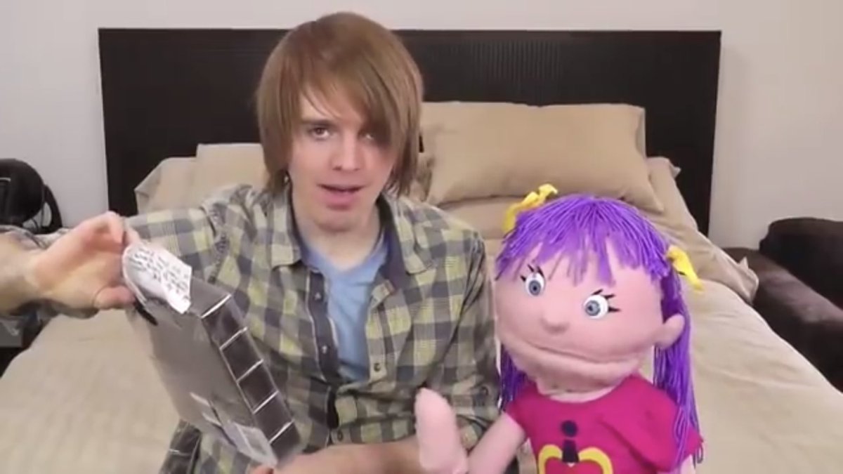 Okay since I’ve seen literally NO ONE talk about this, let’s discuss Hey It’s Milly, a web series that Shane Dawson helped produce with the Fine Brothers. TW for pedophilia, child abuse, and sexualization towards minors because this series capitalized on all of that.