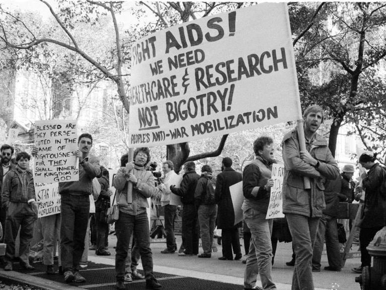 6/A year later, researchers had made "the first connection between a potential sexually transmitted agent" in ill patients & it was finally named—AIDS.It had been called GRID–Gay Related Immune Disease, which stigmatized it even further & turned the public against the disease.