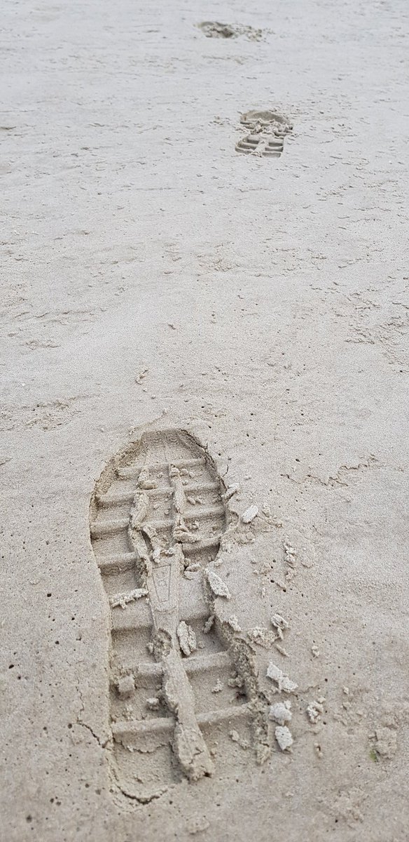 SebbiLebga's tweet image. Today, I ran all around the island and met a 85 year old runner who organized and participated in a marathon event today.  Unfortunately,  I wasn't aware of the event, but it was super inspiring talking to him