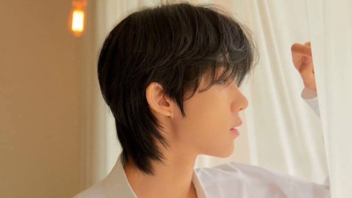 bboopeuni's tweet photo. tw// minghao’s mullet

come back to me baby https://t.co/rh04xuiARh