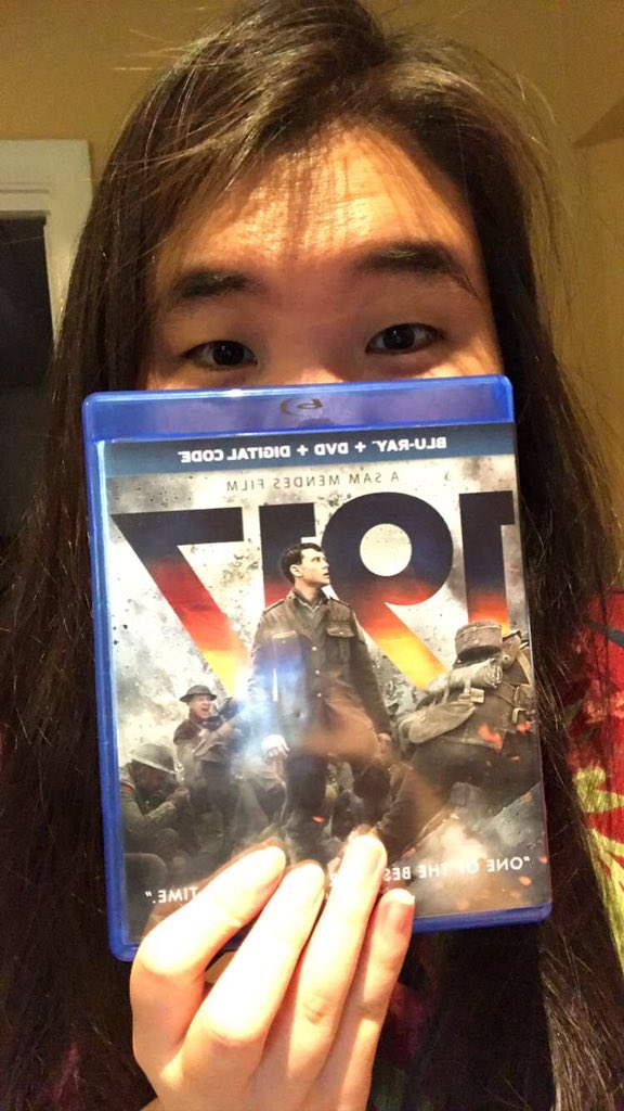 Thank you <a href="/Hotchka/">Alda Hotchkiss</a> @HOTCHKA_BWI @HotchkaDC for making my weekend! <a href="/1917/">1917</a> <a href="/1917FilmUK/">1917</a> #homemovie #NowOnBluRay