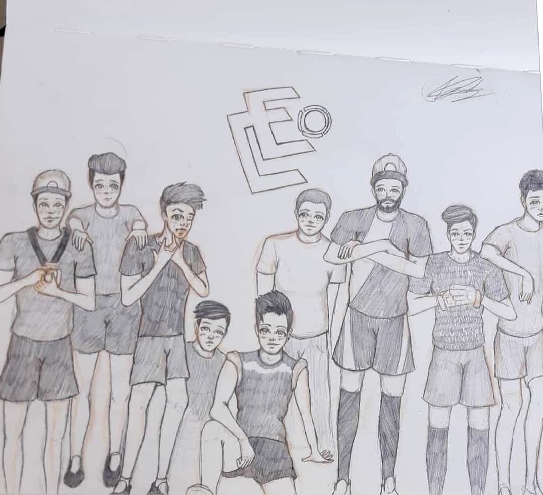 PaulandBlack's tweet photo. Hace 2 años hice 2 dibujos en grupo de la CC. Hoy aprovechando el poco tiempo libre que tengo, he hecho otra situación de como sería conocerlos, creo que hay mejora jajaj. @DoctorePoLLo @IuriBulai @WuaJordi @sr_abece @Jagp_16 @geraxtreme @PalmaWTF @Juankyjk https://t.co/sJuE7rYkCr