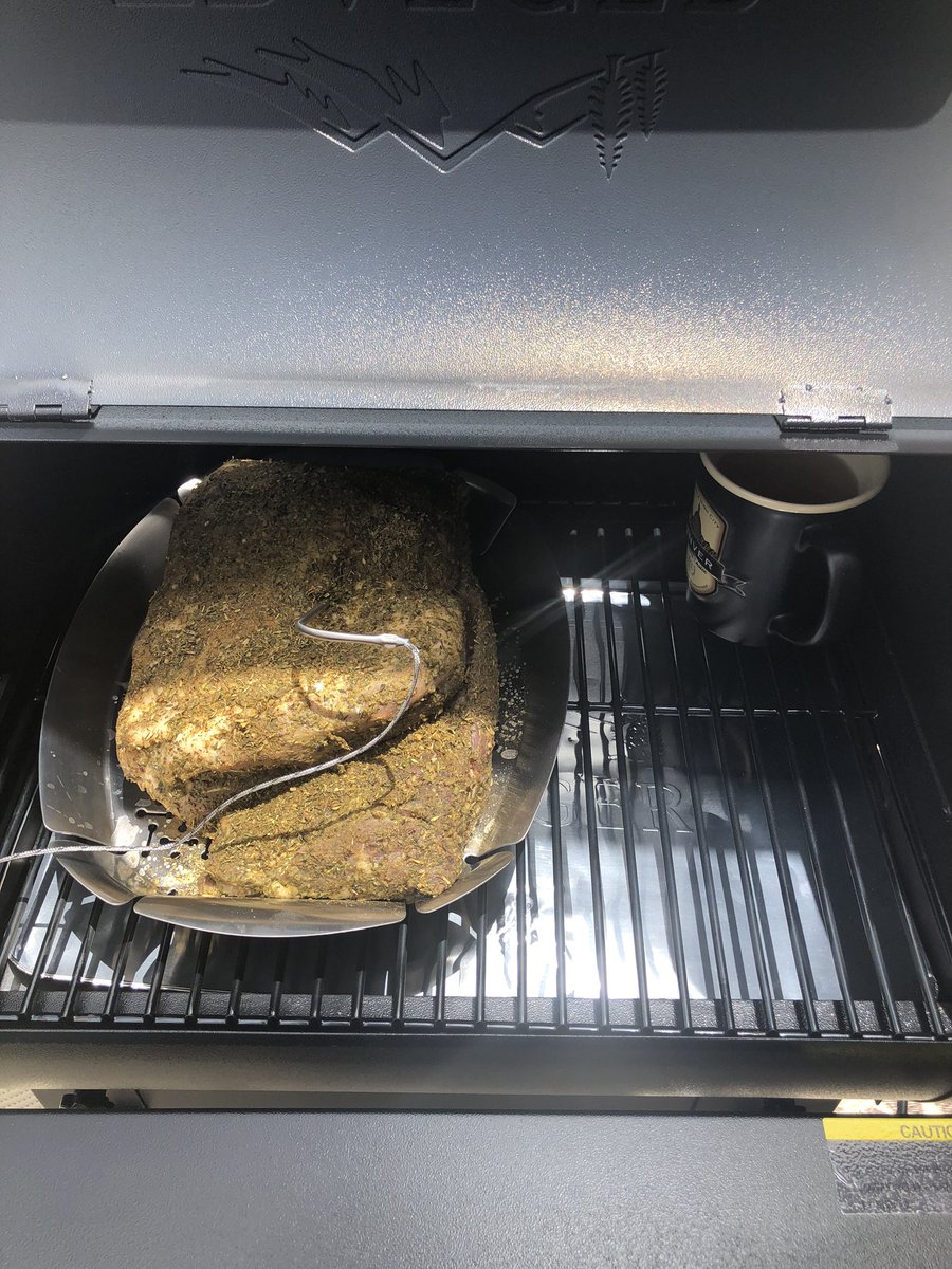My first Smoke, Pork Butt on the Traeger Tailgater 20.