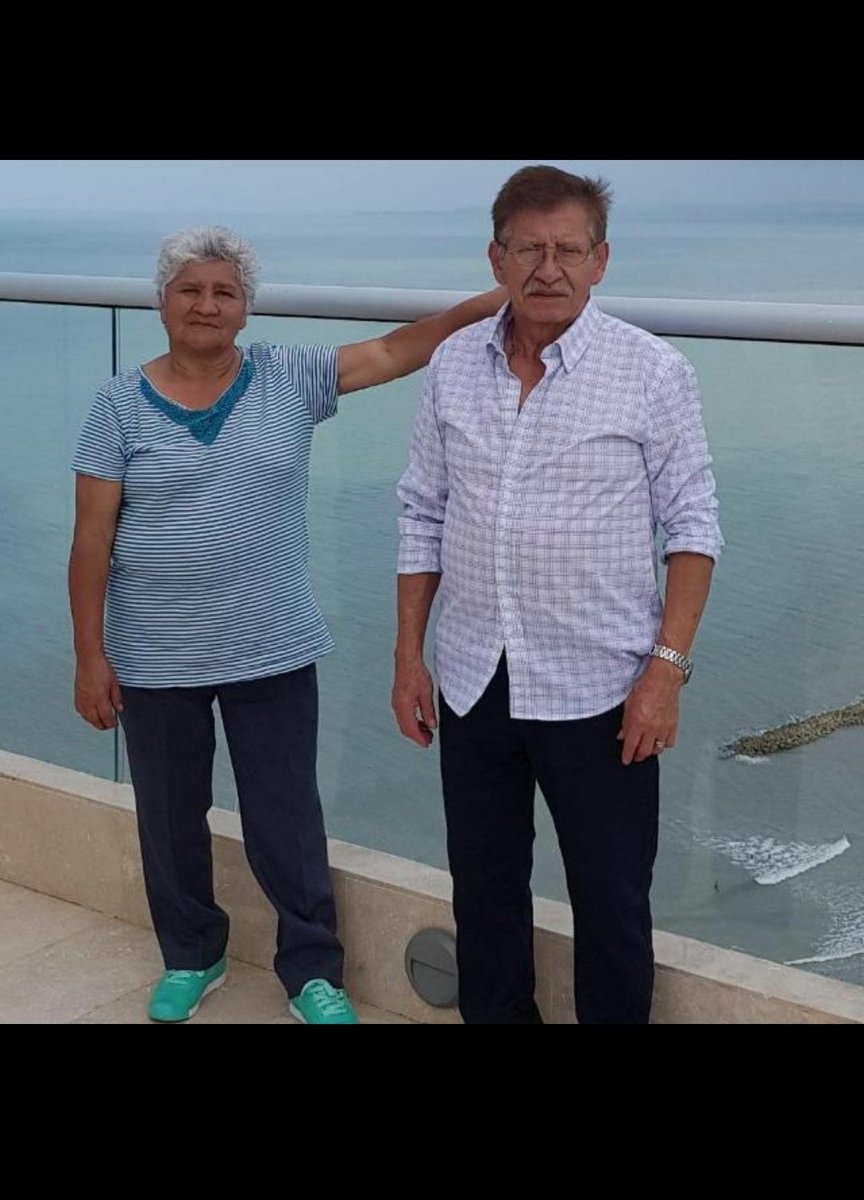 Merida_12345's tweet image. Mi mundo se derrumbó abuelo que haré sin ti, sin tu presencia, risas, cantos, baile y tomadera fuiste la mejor persona que el mundo envió JAMÁS TE OLVIDARÉ TE AMO ABUELITO DE MI VIDA 💜💜