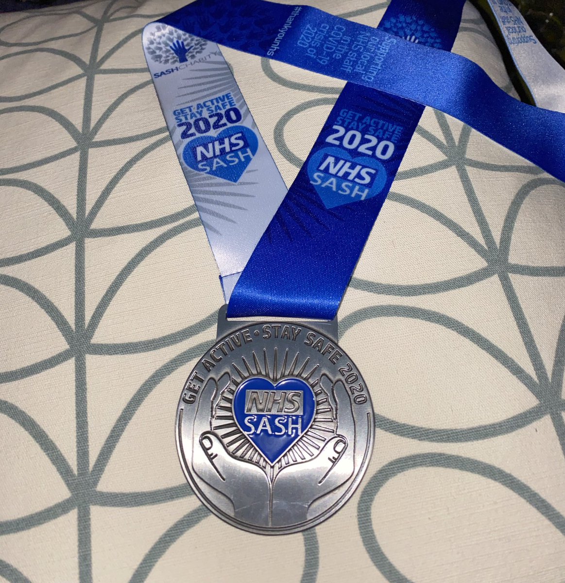 mattdenchfield's tweet image. 128.28km run (so far...) for the @sashnhs @SASHCharity #getactivechallenge - delighted to get my awesome medal at the end of today’s run! Great work from the @runreigate &amp;amp; @rungatwick team! Thank you guys &amp;amp; #ThankYouNHS @UKRunChat @reigateparkrun @parkrun