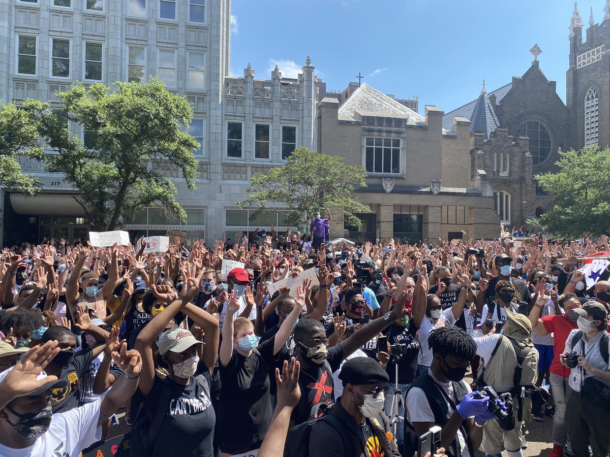 MaisieBrownJxn's tweet photo. we did it y’all. the flag is coming down. i didn’t know it would happen so soon. but this is only the beginning. the fight has only just begun. we made history. every single one of us, is witnessing history. Mississippi, thank you 💛 https://t.co/r9ilFmYgcP