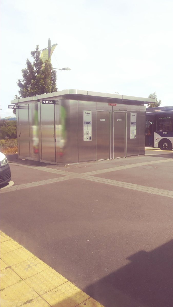 This is a #PublicToilet in #NewZealand ✌🌱💧👣

#Toronto ✌🍁⛺
#Canada 🐢🌐

Imagine the possibilities ~ 'coast-to-coast-to-coast' 🌈 🐢

#Tourism #MindfulTourism #AKinderTourism ✌👣🐾🔅🌱💧