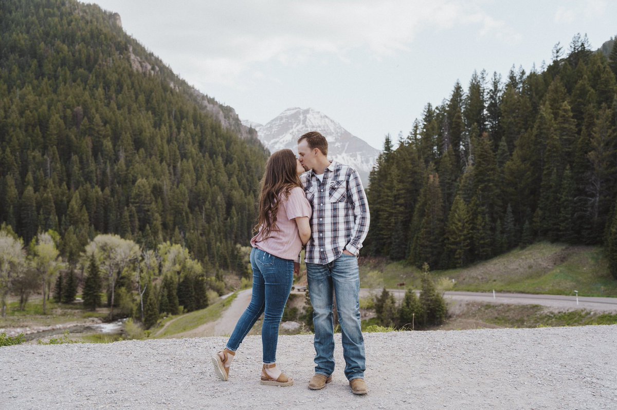 _madison__emily's tweet photo. Only 21 more days and I get to marry my best friend 🍋❤️ https://t.co/Ov1QWshfKF
