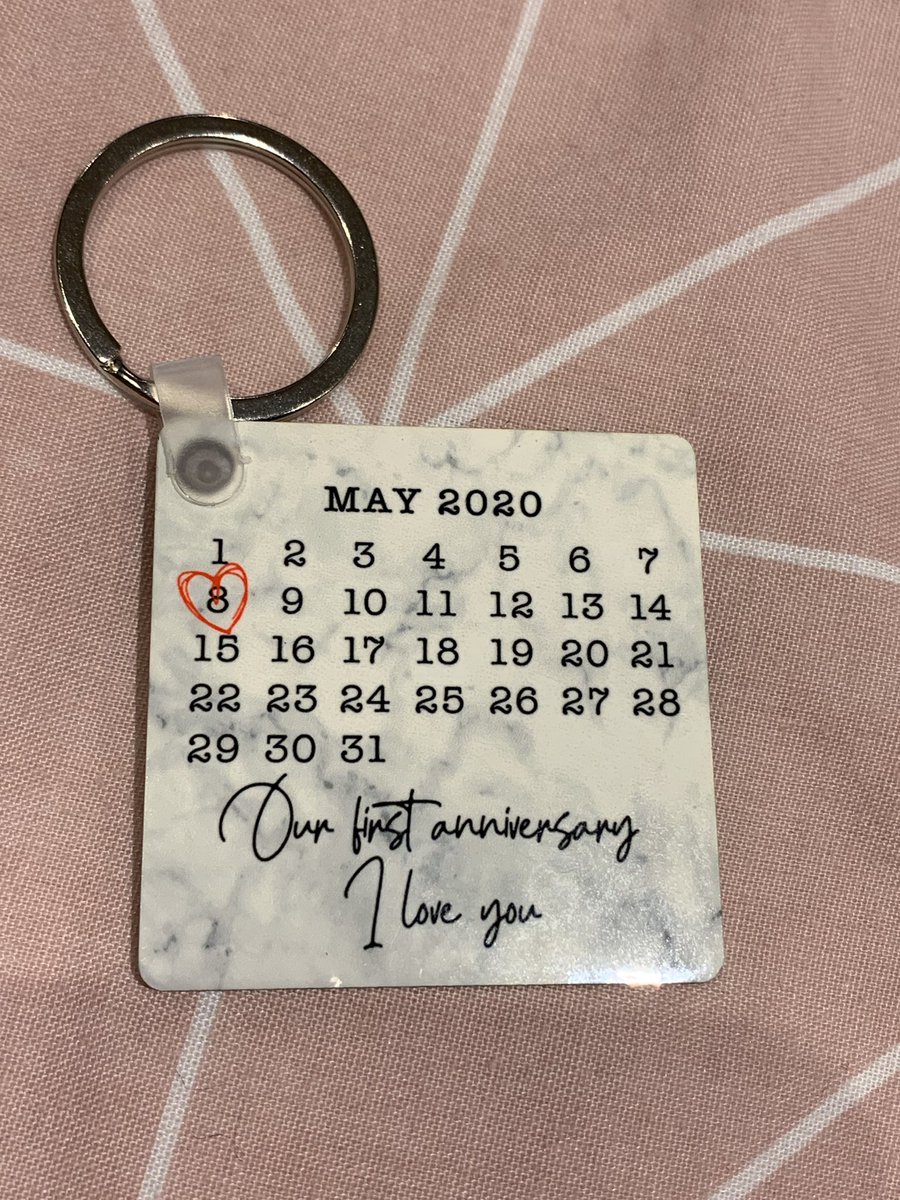 AmyMooneyx's tweet photo. So I ordered a keyring for our anniversary from Etsy with the 12.7.19 and a photo of me and @kieronh98 and I got this... who the fuck is that like hahahaha https://t.co/5p0jsgfeV5