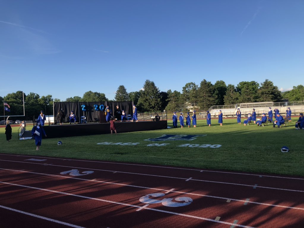 HhdsSchools's tweet photo. From our in-person graduation ceremonies Friday evening. Congratulations, @HHSclassof_2020. We are so #raiderproud of you! https://t.co/K5K6H6ydLA