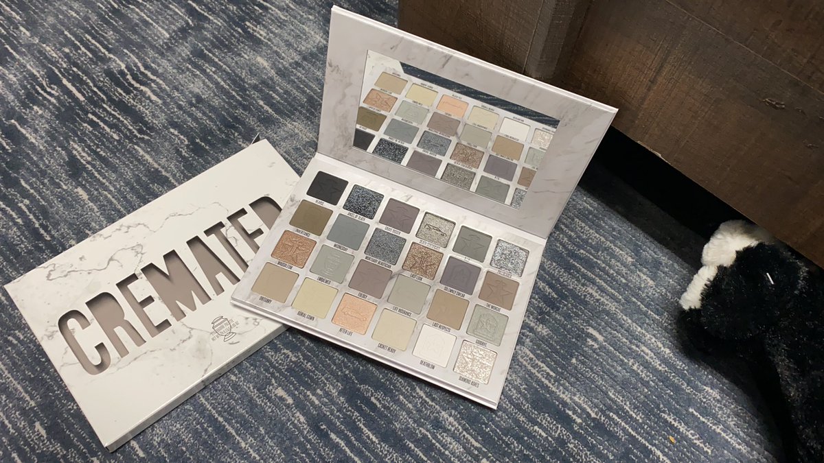 laylaroks's tweet photo. So…I did a thing lol. Wasn’t planing on buying the #crematedpalette from @JeffreeStar but I caved and got it haha.  #noregreats https://t.co/T9924TLKi9