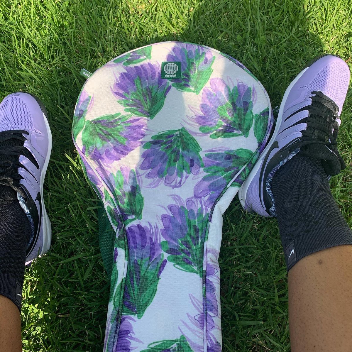 Deucekat tweet media