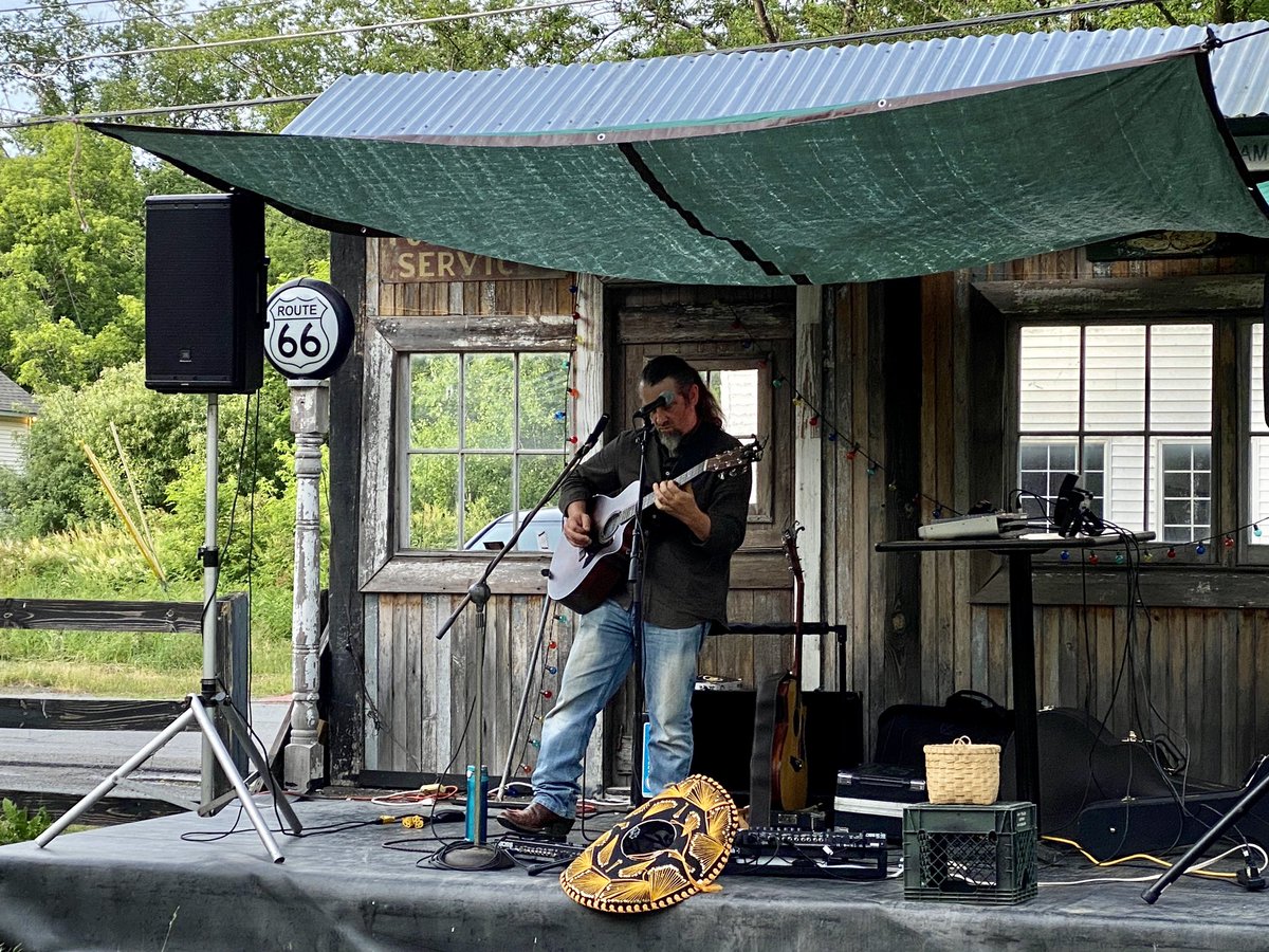 SullivanCounty's tweet image. #CabernetFranks #livemusic #Parksville come out and enjoy some tunes with #GabeRikard