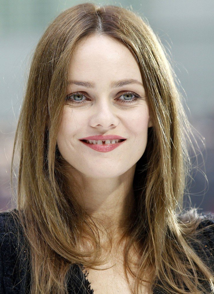 Vanessa Paradis Young Teeth
