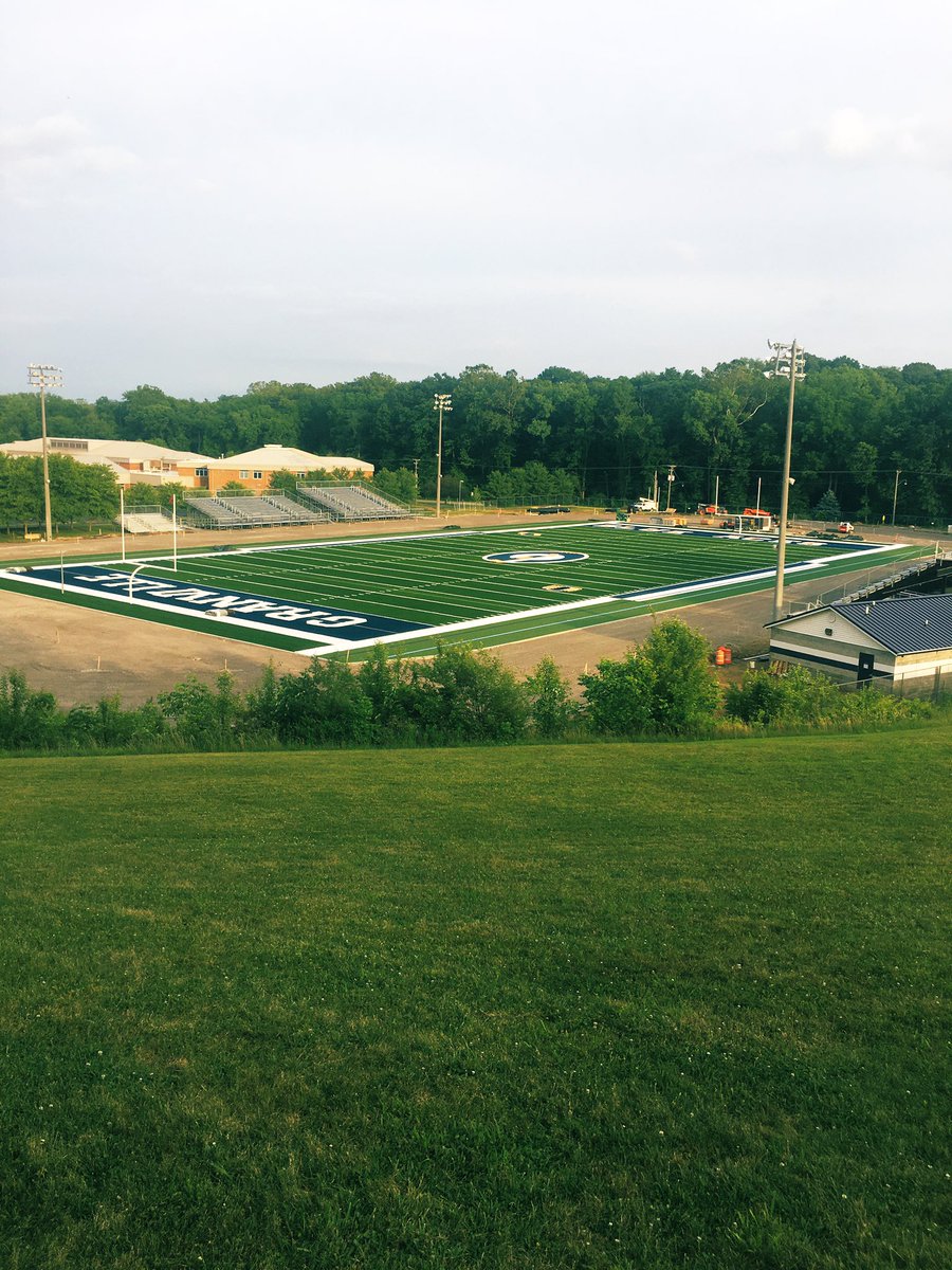 carsyncrouch_'s tweet photo. Almost ready... 🎥 🍿 🏈 https://t.co/iqrAGiOrk0