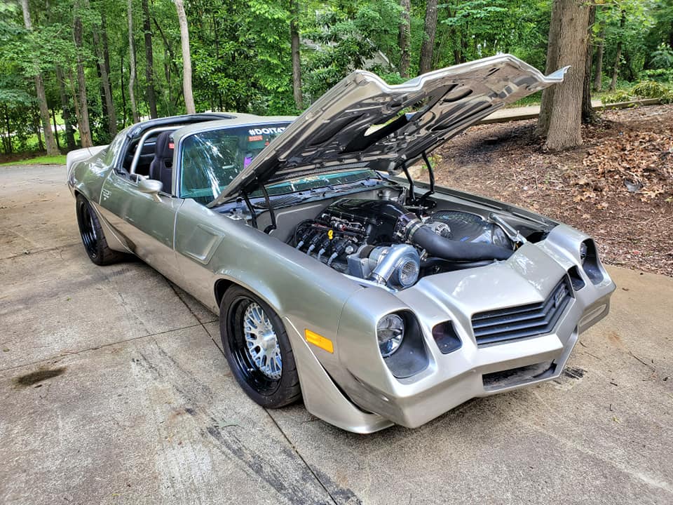 DetroitSpeedInc's tweet photo. We can't wait to see some smoke rolling off those rear tires on Sean's Camaro! 1000+hp @ProCharger blown LS between those @DetroitSpeedInc Hydroformed framerails makes for a good time.

#DetroitSpeed https://t.co/sRXoy5y1Aq