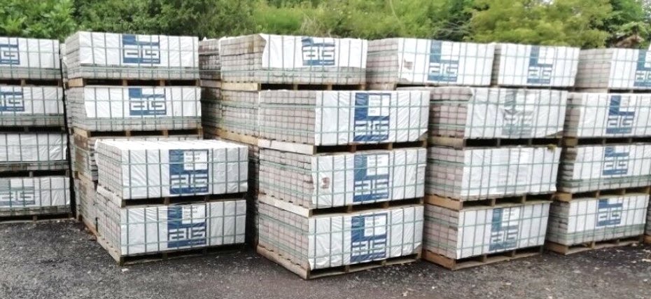 CASTLEPAVING tweet media
