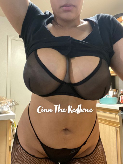 Oops 🙊 nip slip https://t.co/tIcF90lJuk